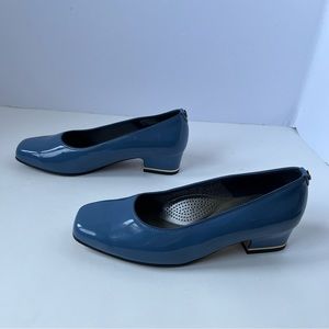 ARA women’s size 6 blue kitten chunky heel pumps